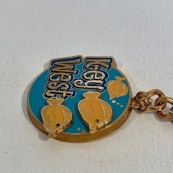 Key West Florida Moving Fish Keychain Metal Blue Gold Unique Swimming Fish Fob - Picture 3 of 7